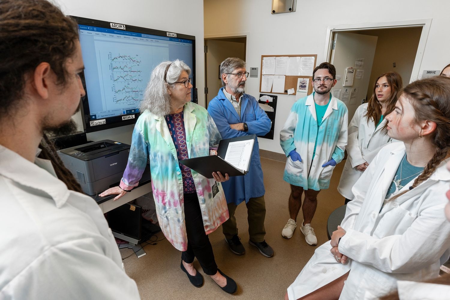 Bruce and Galizio will use NIH funding to study symbolic processes in animals.